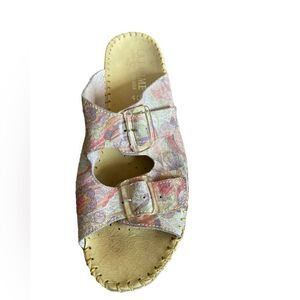 La Plume JEN Floral Leather Sandals - EU 40/ US 9.5/10